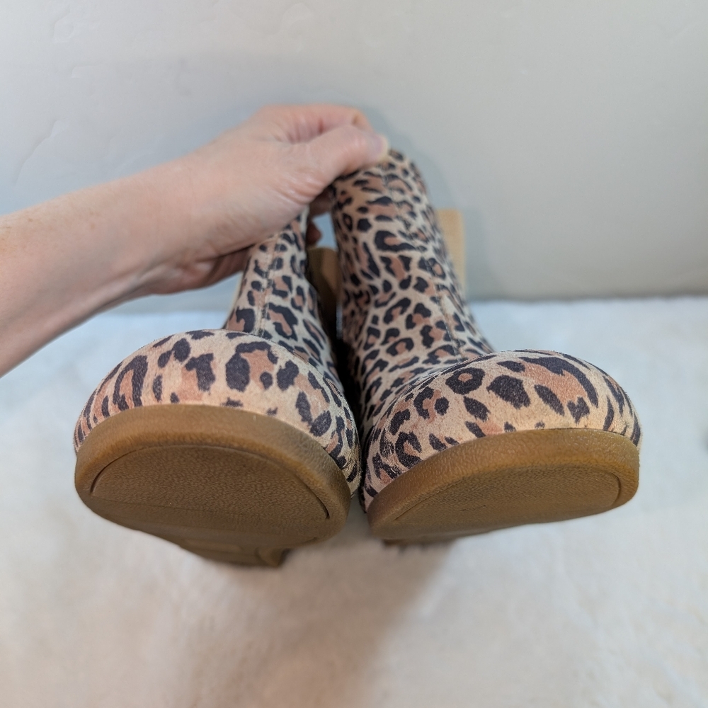 TOMS Kelsey Wedge Ankle Booties – Light Leopard Print – Size 10 - Picture 12 of 14